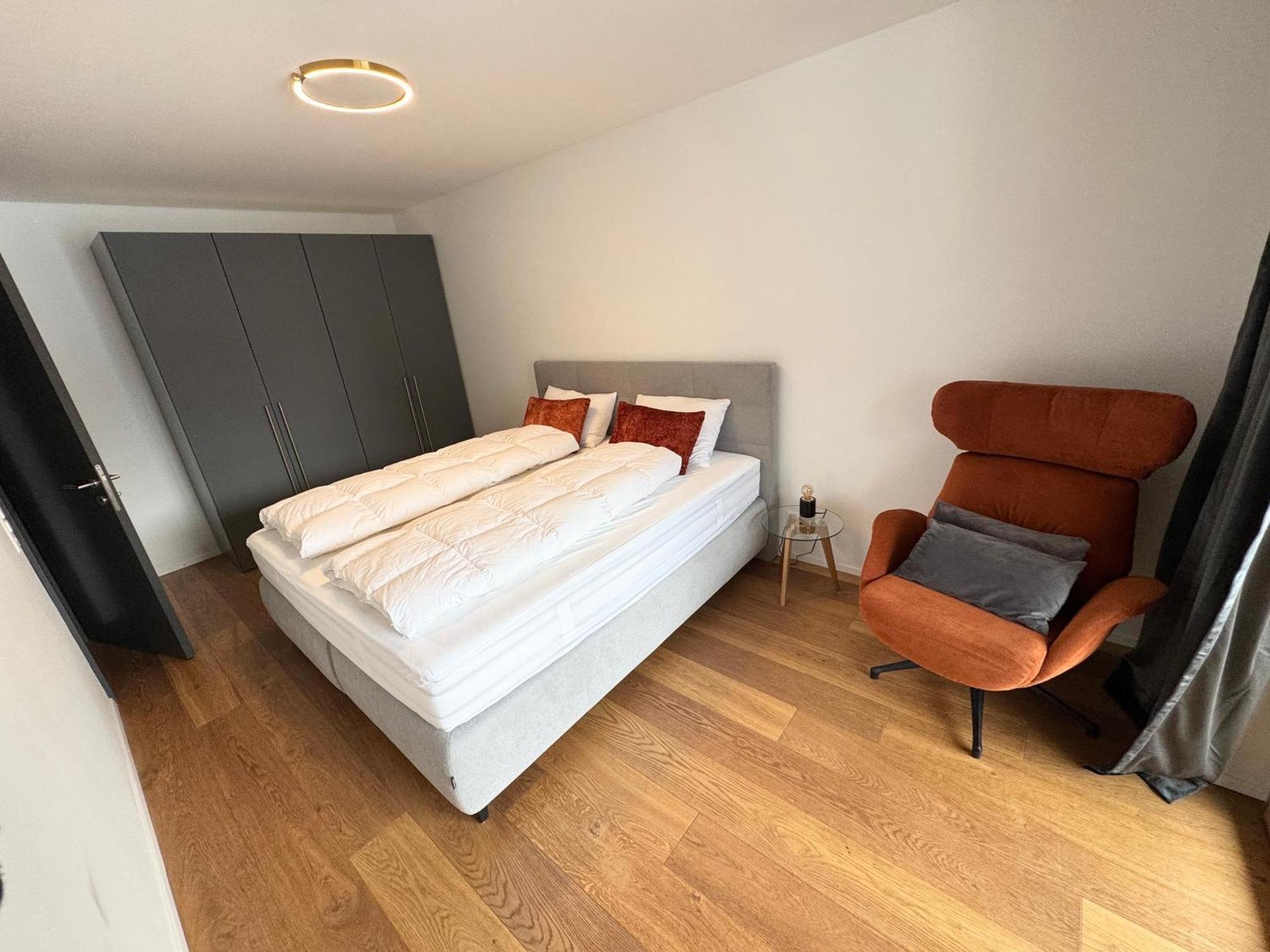 Beautiful Sunny New 1 Bed Apt フリムス エクステリア 写真